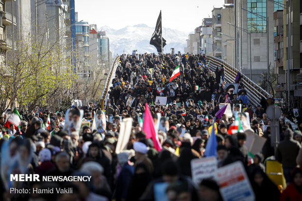 راهپیمایی باشکوه ۲۲ بهمن - تهران