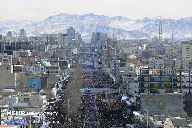 راهپیمایی باشکوه ۲۲ بهمن - برج آزادی