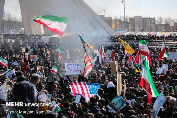 راهپیمایی باشکوه ۲۲ بهمن - میدان آزادی