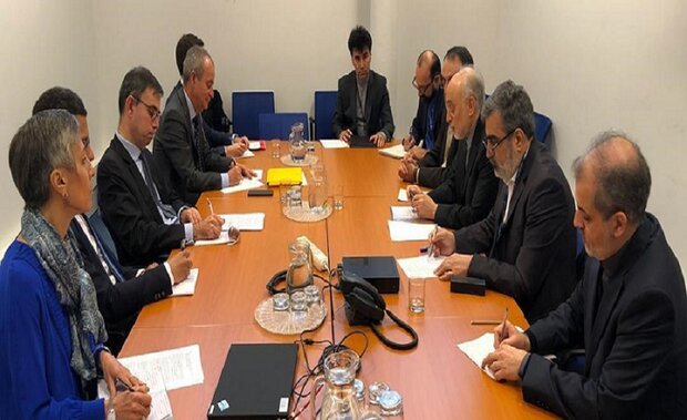صالحی با رئیس سازمان انرژی اتمی فرانسه دیدار کرد
