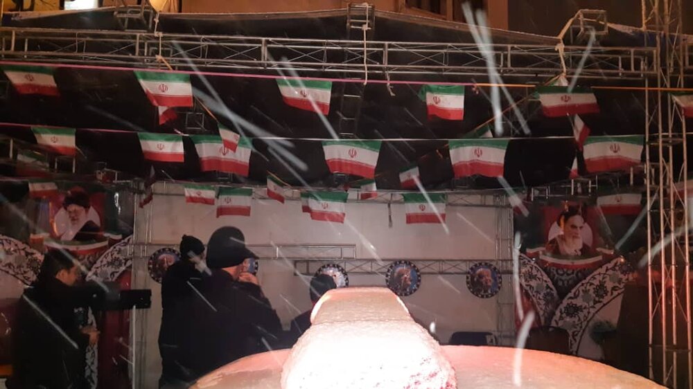 غرفه های فرهنگی و ورزشی پلیس پیشگیری تهران برای جشن انقلاب آماده شد