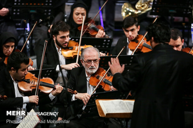 IRIB symphonic orchestra at Vahdat Hall