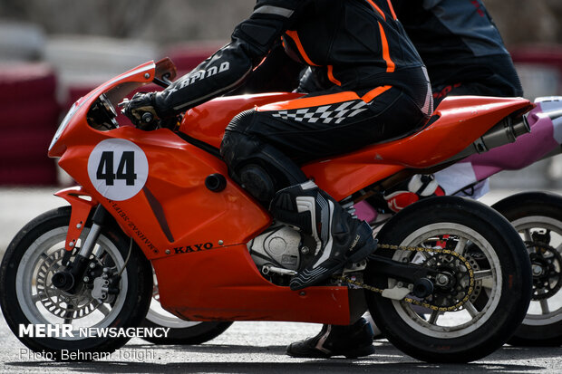 Female motor racing event in Tehran