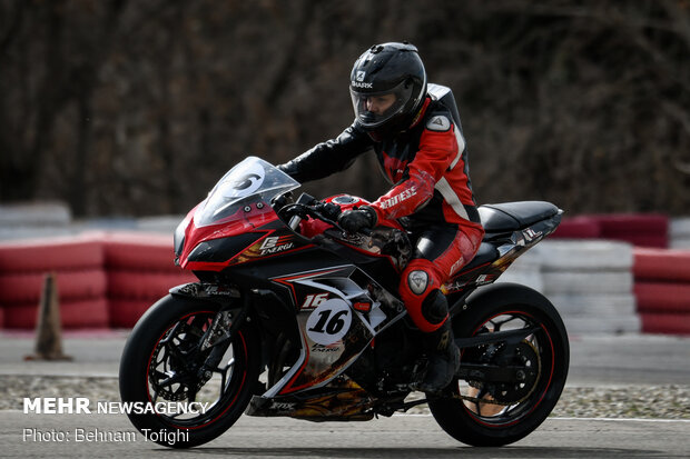 Female motor racing event in Tehran