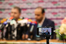 فدراسیون فوتبال اظهارات سرپرست دبیرکلی پیشین خود را تکذیب کرد