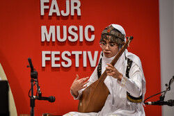 Local music band performs at Fajr Intl. Music Festival