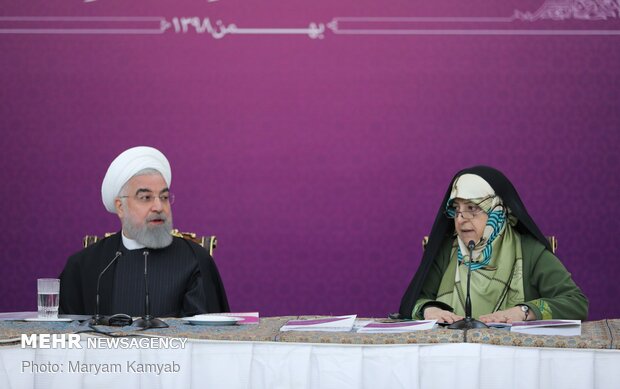 “Iranian Women” meeting on birthday anniv. of Hazrat Fatemeh (PBUH) held in Tehran…