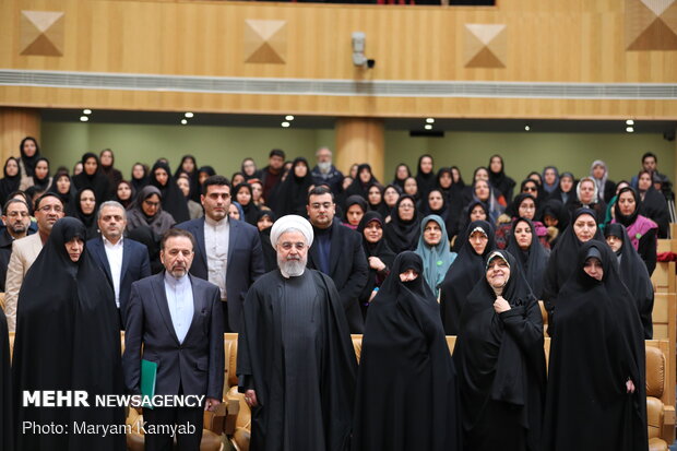 “Iranian Women” meeting on birthday anniv. of Hazrat Fatemeh (PBUH) held in Tehran…