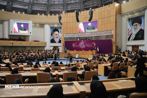 نشست «زنان ایرانی» با حضور رئیس جمهور