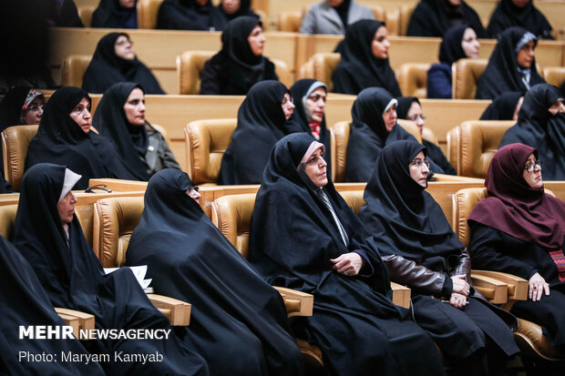 همایش «زن در ۱۰۰ سال اخیر» در اردبیل برگزار شد
