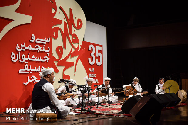 Local music band performs at Fajr Intl. Music Festival