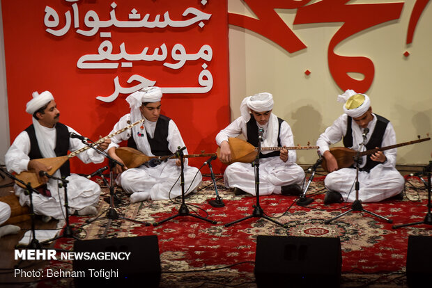 Local music band performs at Fajr Intl. Music Festival