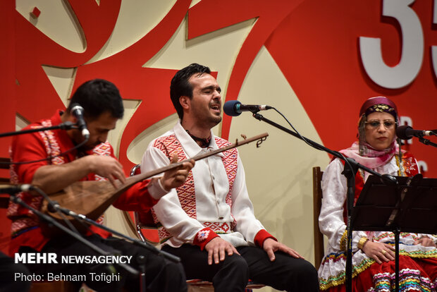 Local music band performs at Fajr Intl. Music Festival