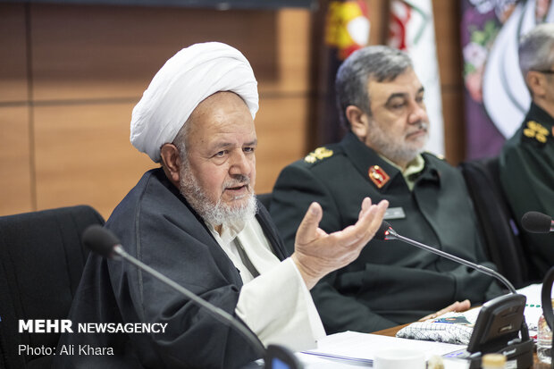 حجت الاسلام علی سعیدی در  هشتمین جلسه هیئت امنای بنیاد حفظ آثار و نشر ارزش‌های دفاع مقدس