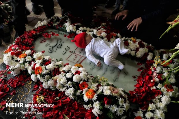 Şehit Korgeneral Süleymani mezarında anıldı