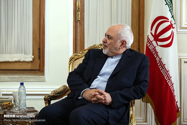 Zarif’s urges counterparts to stand against US' anti-Iran sanctions in COVID-19 battle