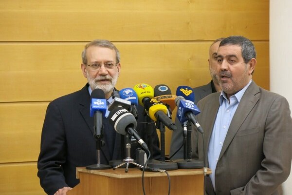 Laricani: İran için önemli olan özgür ve bağımsız bir Lübnan