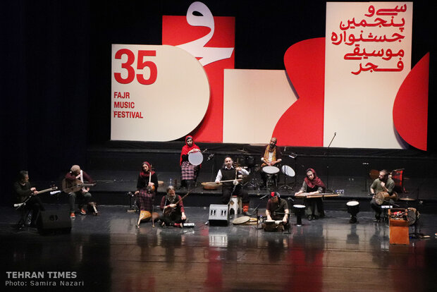 Rastak performs hits at Fajr festival