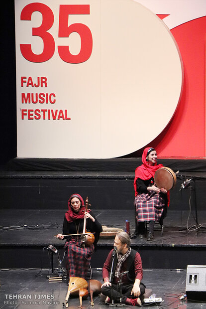 Rastak performs hits at Fajr festival