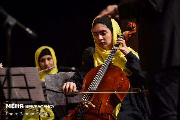 Winners of Navaye Khorram Music Festival perform at Fajr festival