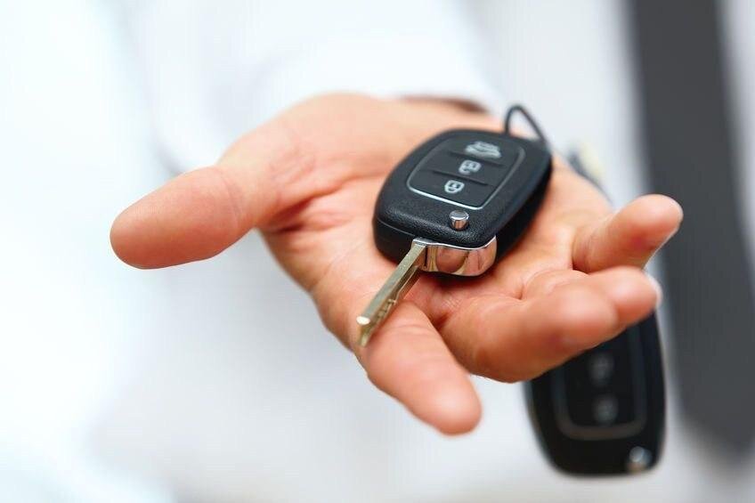 Elements to consider while picking a car locksmith ...