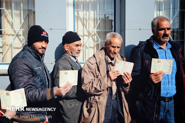 Hamedan halkı sandık başına gitti