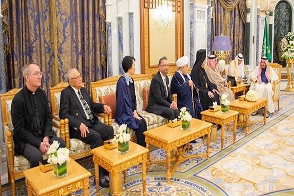 حضور یک خاخام صهیونیست در کاخ پادشاه سعودی