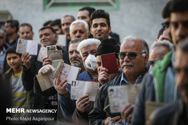 زمان اخذ رای در استان فارس تا ساعت ۲۲ تمدید شد