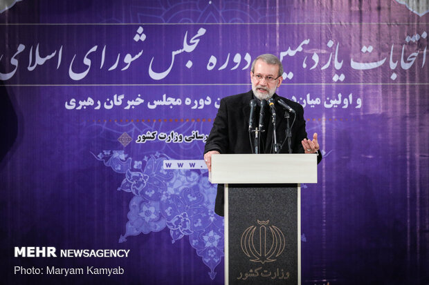 بازدید رئیس مجلس شورای اسلامی از ستاد انتخابات کشور