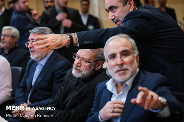 بازدید رئیس مجلس شورای اسلامی از ستاد انتخابات کشور