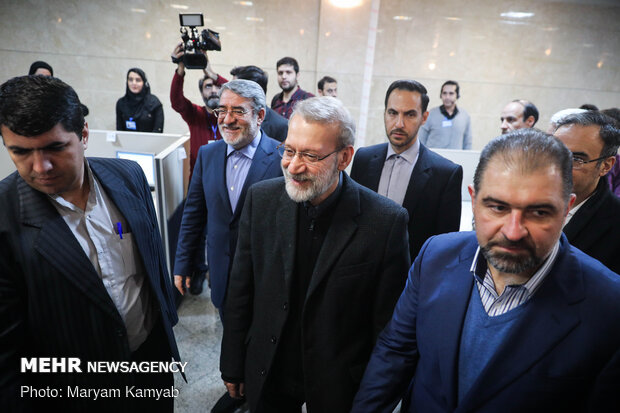 بازدید رئیس مجلس شورای اسلامی از ستاد انتخابات کشور