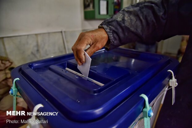 پایان فرایند انتخابات فارس/استفاده ١میلیون و ۵٠٠ هزار تعرفه رای