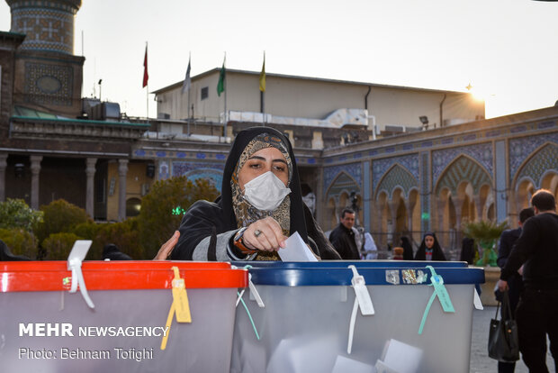 ساعات پایانی رای گیری در حرم عبدالعظیم (ع)