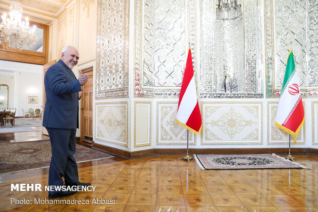 Iran's Zarif meets Austria's Schallenberg in Tehran
