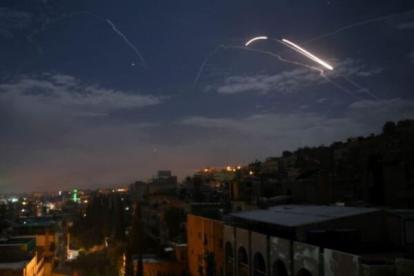 حمله هوایی رژیم صهیونیستی به سوریه و نوار غزه 