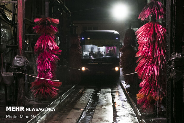 Disinfecting public transportation fleet in Tabriz amid ‘coronavirus’ anxiety