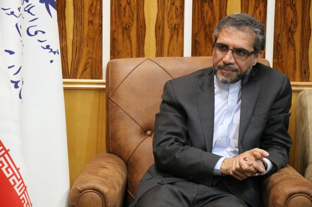 ایران نیاز به میانجی‌ ندارد/ مکرون خود را از فشار عبری _ عربی خارج کند