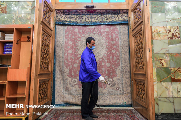 Disinfection of different parts of Holy Shrine of Hazrat Masoumeh (BPUH) amid ‘coronavirus…