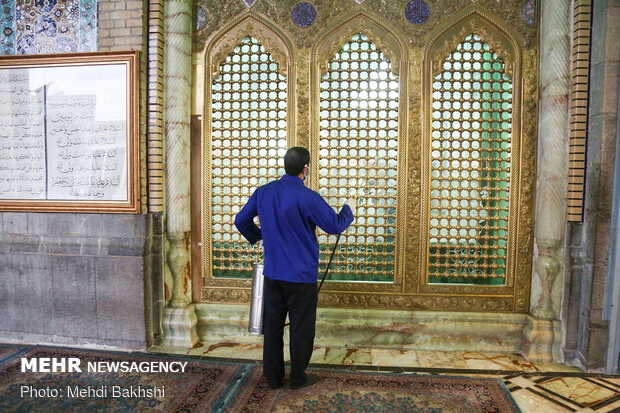 Disinfection of different parts of Holy Shrine of Hazrat Masoumeh (BPUH) amid ‘coronavirus…