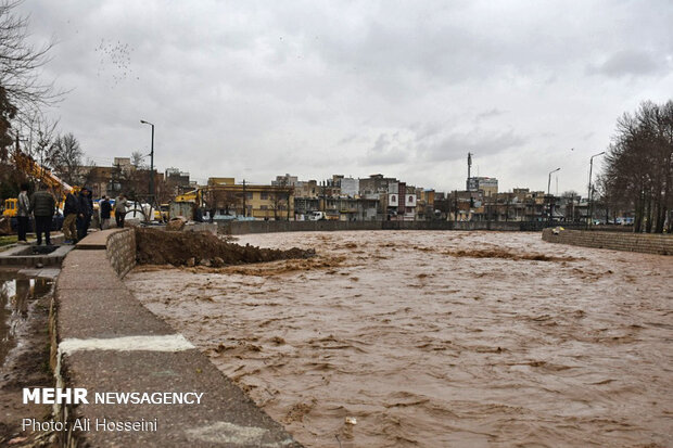 سامانه هشدار سیلاب در لرستان راه‌اندازی شد