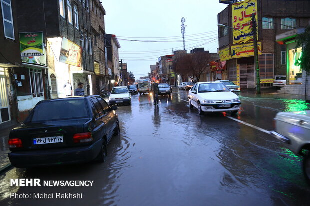 آبگرفتگی معابر در قم