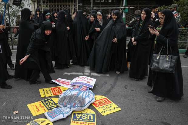 Tehraners mark 40th anniversary of US embassy takeover