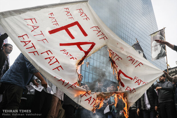 Tehraners mark 40th anniversary of US embassy takeover