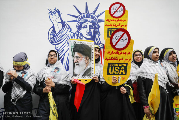 Tehraners mark 40th anniversary of US embassy takeover