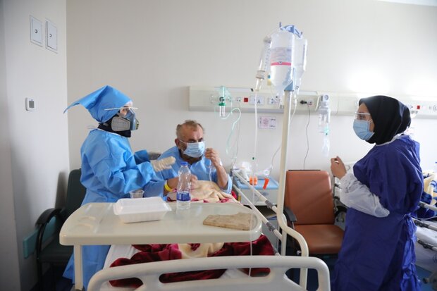۲۴ بیمار مشکوک به کرونا در بیمارستان‌های قم بستری شدند