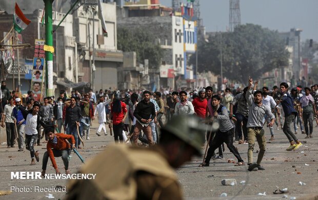 دہلی میں مسلم کش فسادات میں 42 افراد شہید