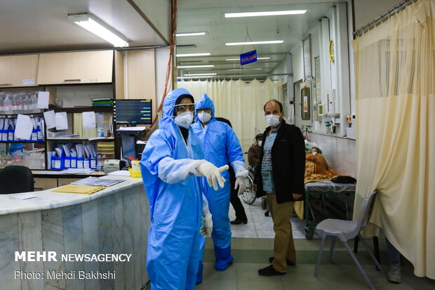 Disinfecting hospitals in Qom 