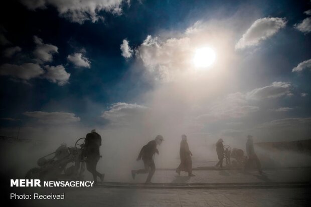 کار در معدن سنگ آهک مصر