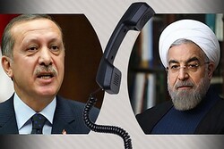 روحاني: أقترح عقد اجتماع ثلاثي يضم ايران وتركيا وسوريا للتباحث حول إدلب