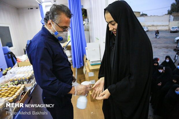 Doctors in Qom see patients for free to contain Covid-19